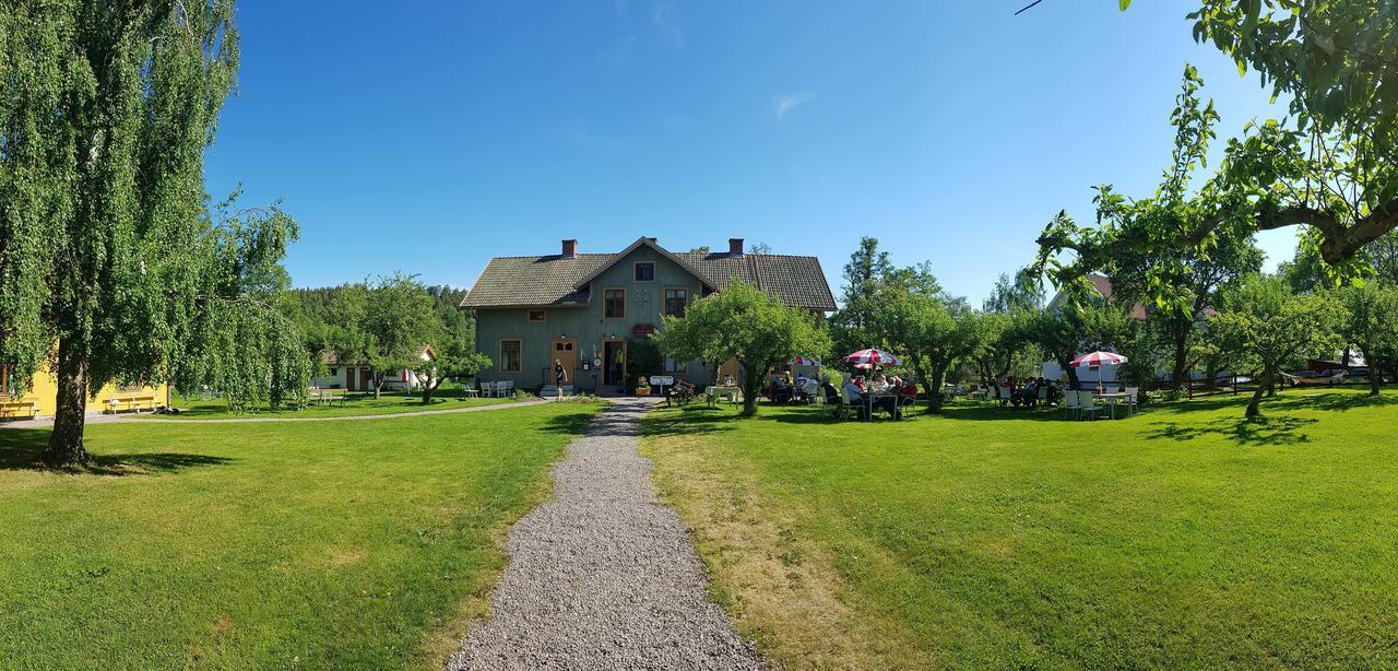 Stf Glasbruket Hostel & Apartments Borensberg Экстерьер фото